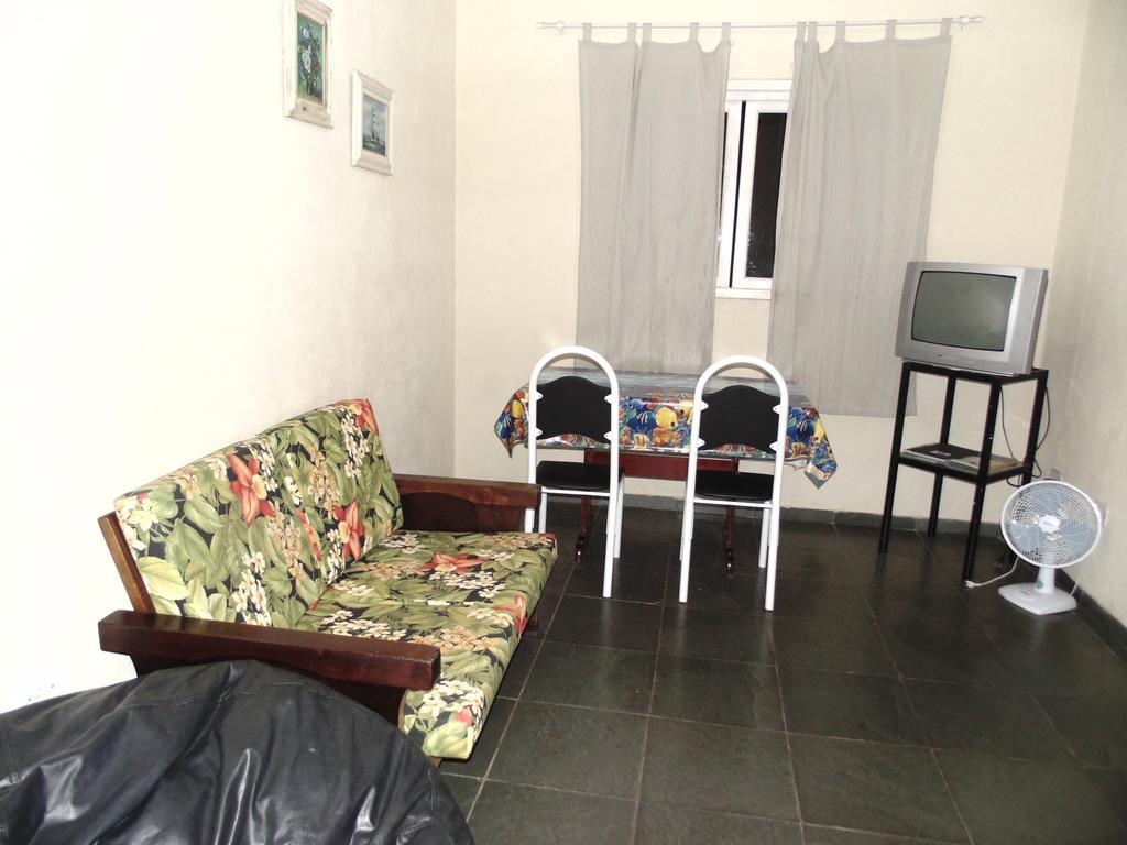 Sunny Apartamentos De 1 E 2 Dormitorios Na Martin De Sa Proximo A Praia Caraguatatuba Dış mekan fotoğraf