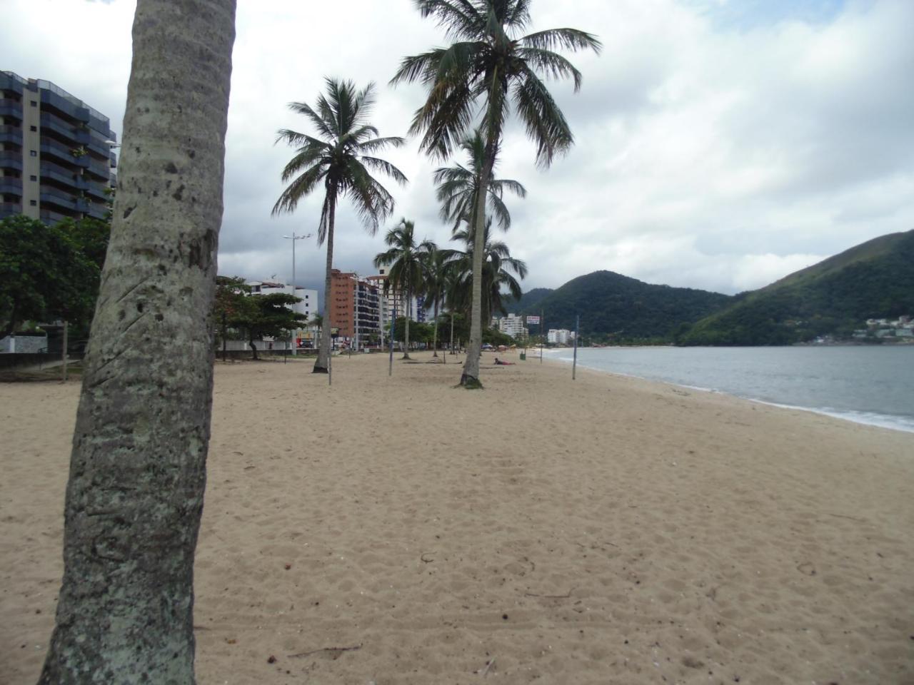 Sunny Apartamentos De 1 E 2 Dormitorios Na Martin De Sa Proximo A Praia Caraguatatuba Dış mekan fotoğraf